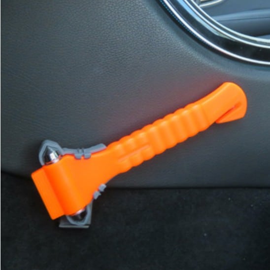 Safety hammer installed on the centre console